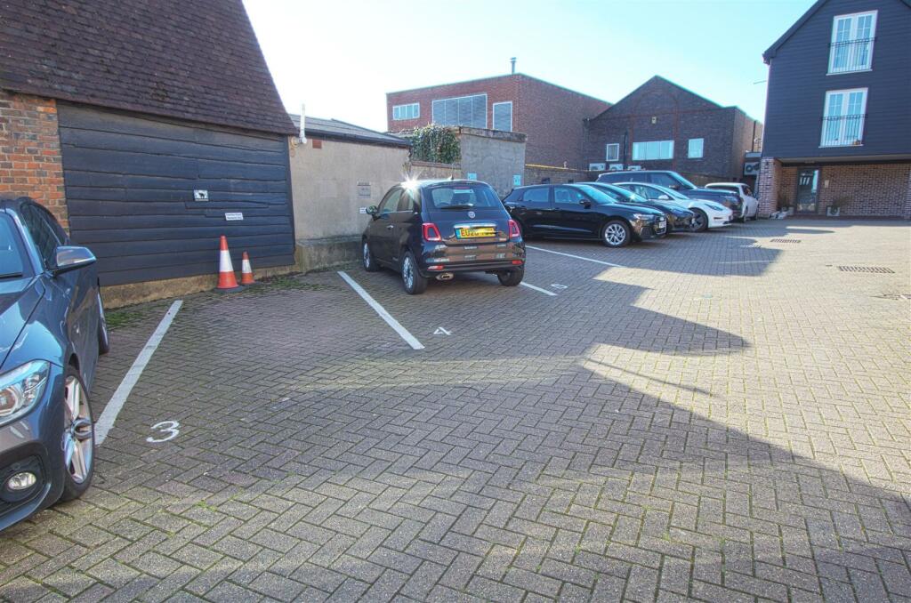 Additional image 12 of Chapel Street, Billericay