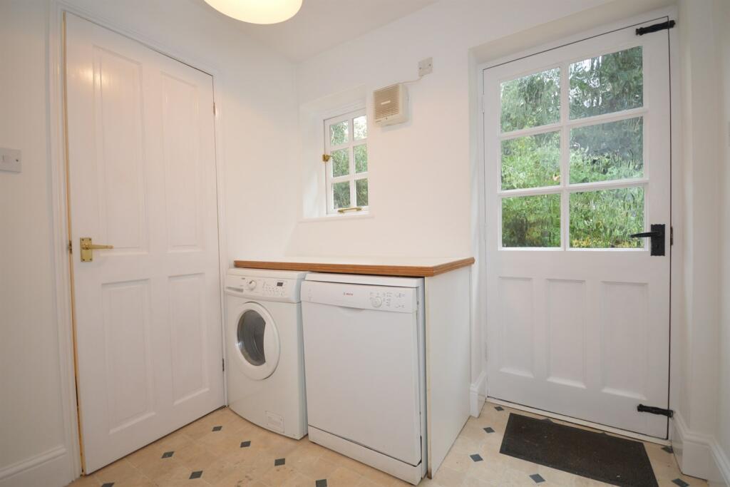 Additional image 10 of Coggeshall Road, Braintree, CM7