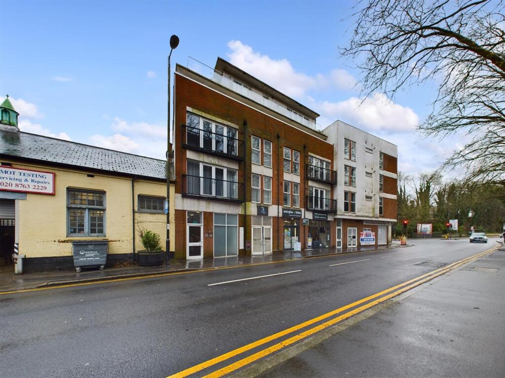 Additional image 11 of 23 Lion Green Road, Coulsdon