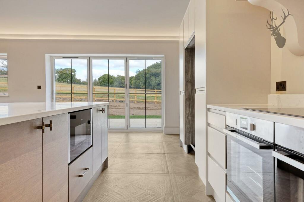 Additional image 8 of Colmar Mews, Weald Park Way