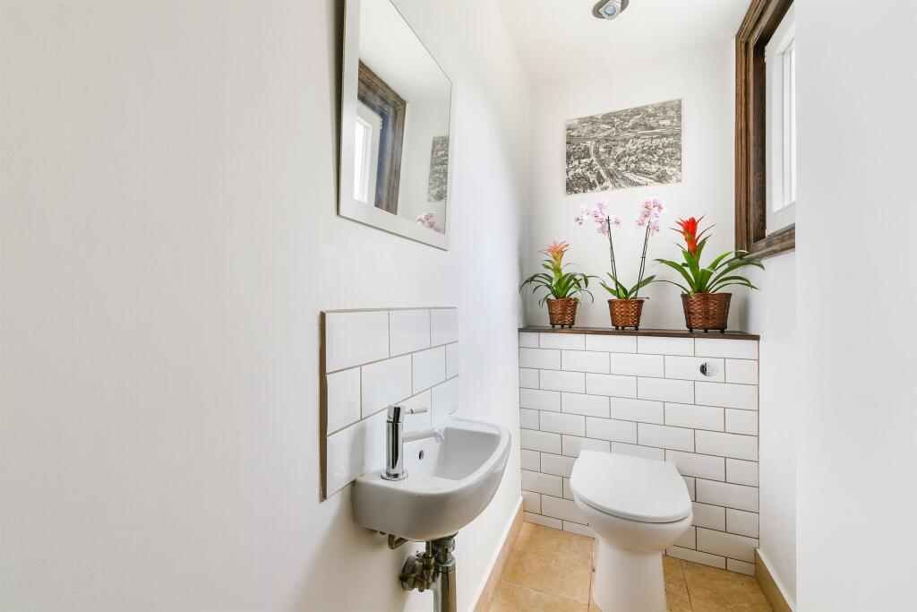 Additional image 17 of Dornton Road, South Croydon