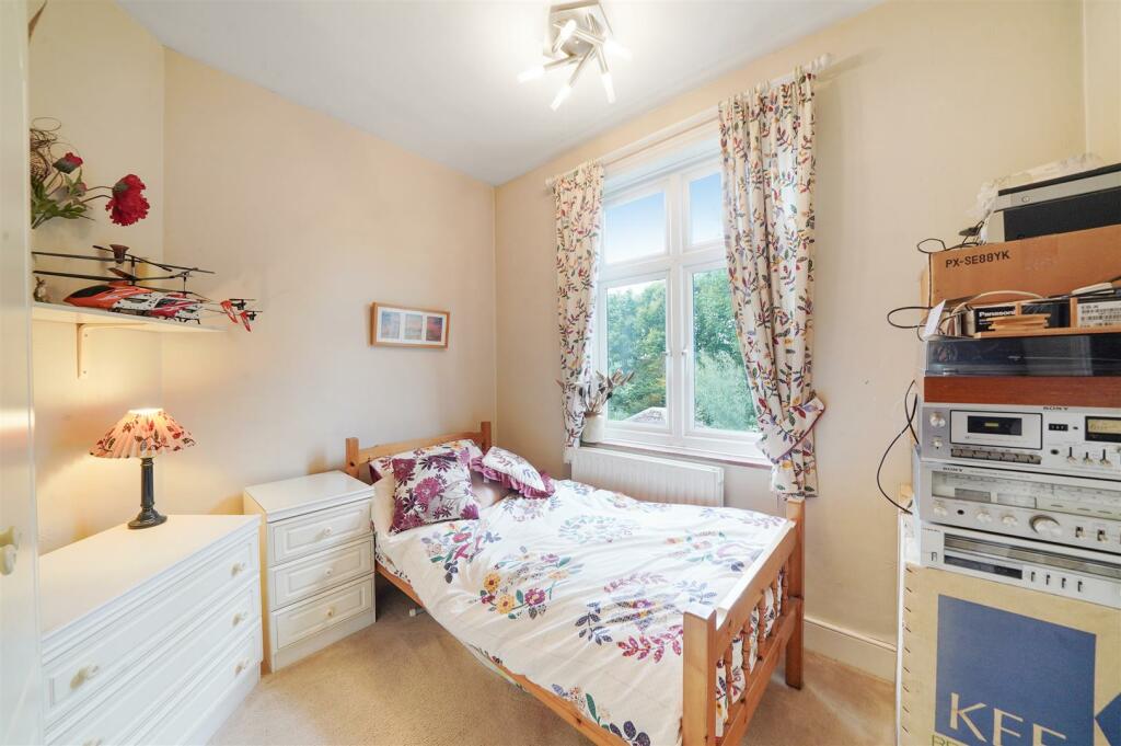 Additional image 28 of Carlyle Road, Croydon