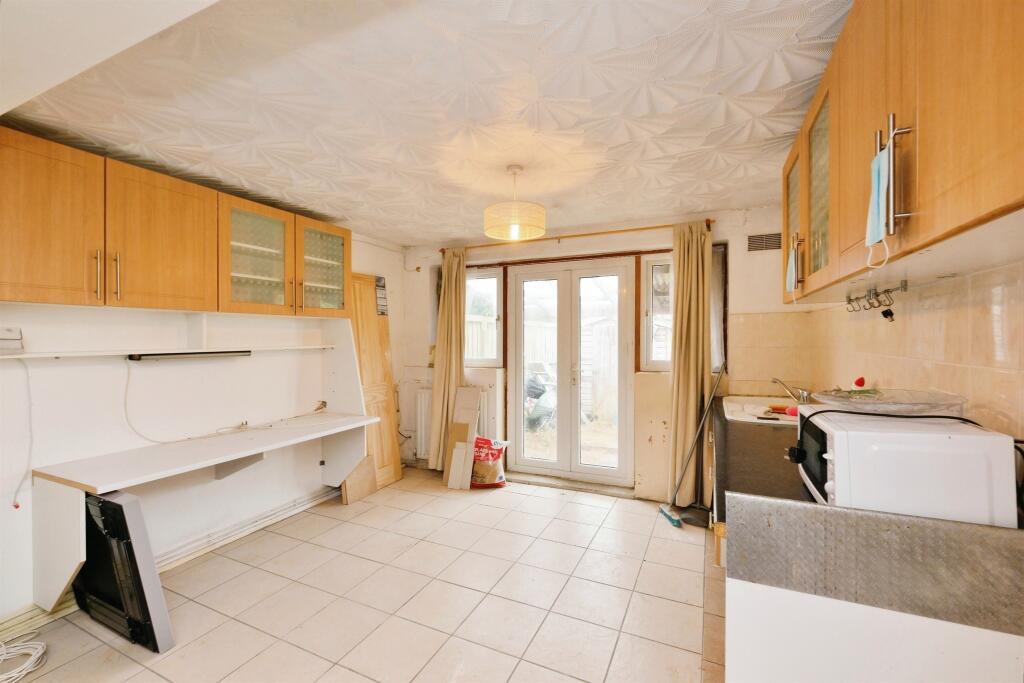 Additional image 21 of Little Pynchons, HARLOW