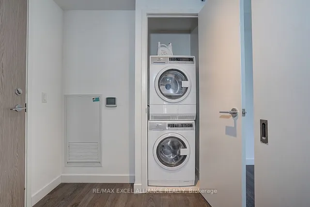 Additional image 18 of 215 Queen St Unit 2401