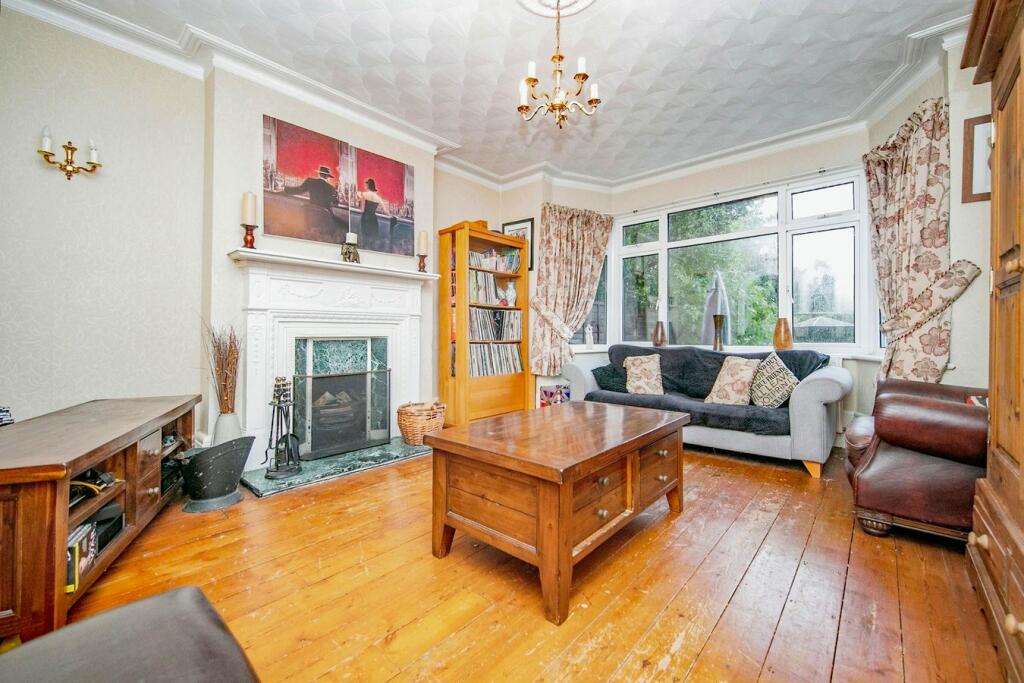 Additional image 4 of Arnold Road, Clacton-on-Sea, CO15