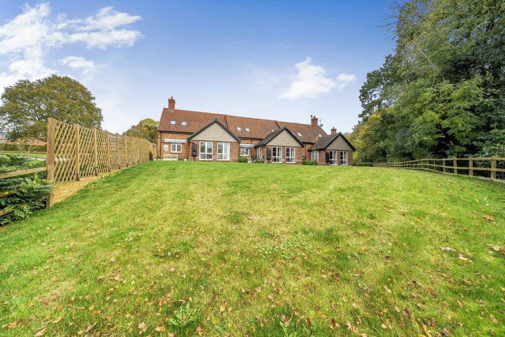 Additional image 16 of Meadow View, Moat Park, Great Easton, Dunmow, Essex CM6 2GP