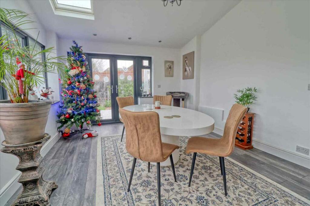 Additional image 8 of Highview Avenue, Great Clacton