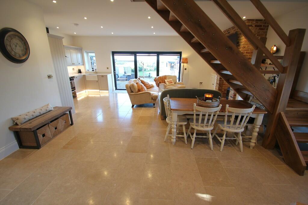 Additional image 5 of Layer Breton Hill, Layer Breton