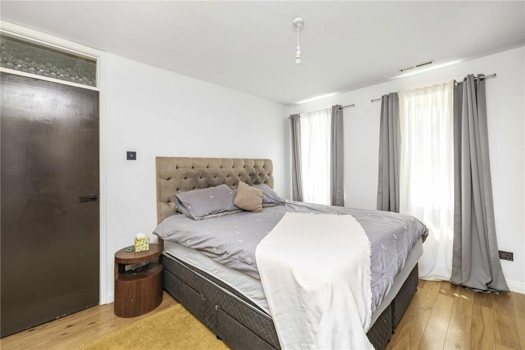 Additional image 12 of Dornford Gardens, Coulsdon, CR5