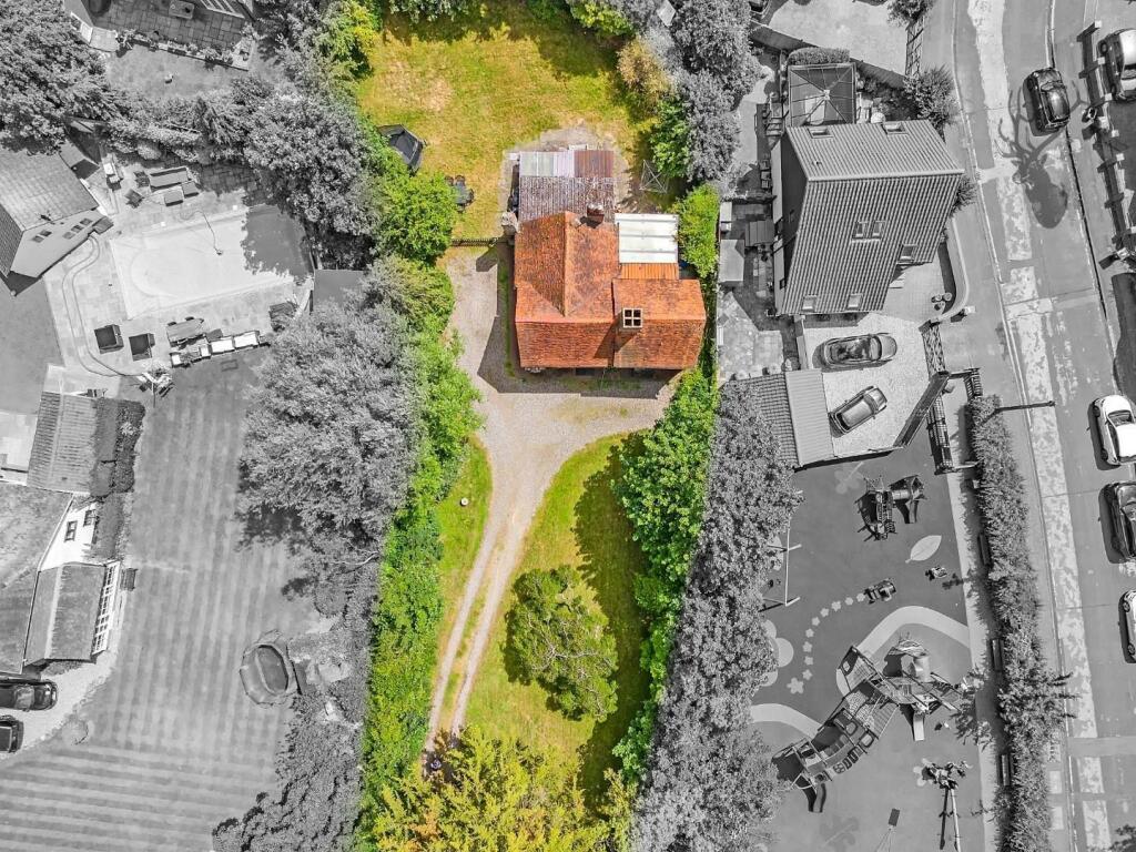 Additional image 25 of Poplar Row, Theydon Bois, Epping