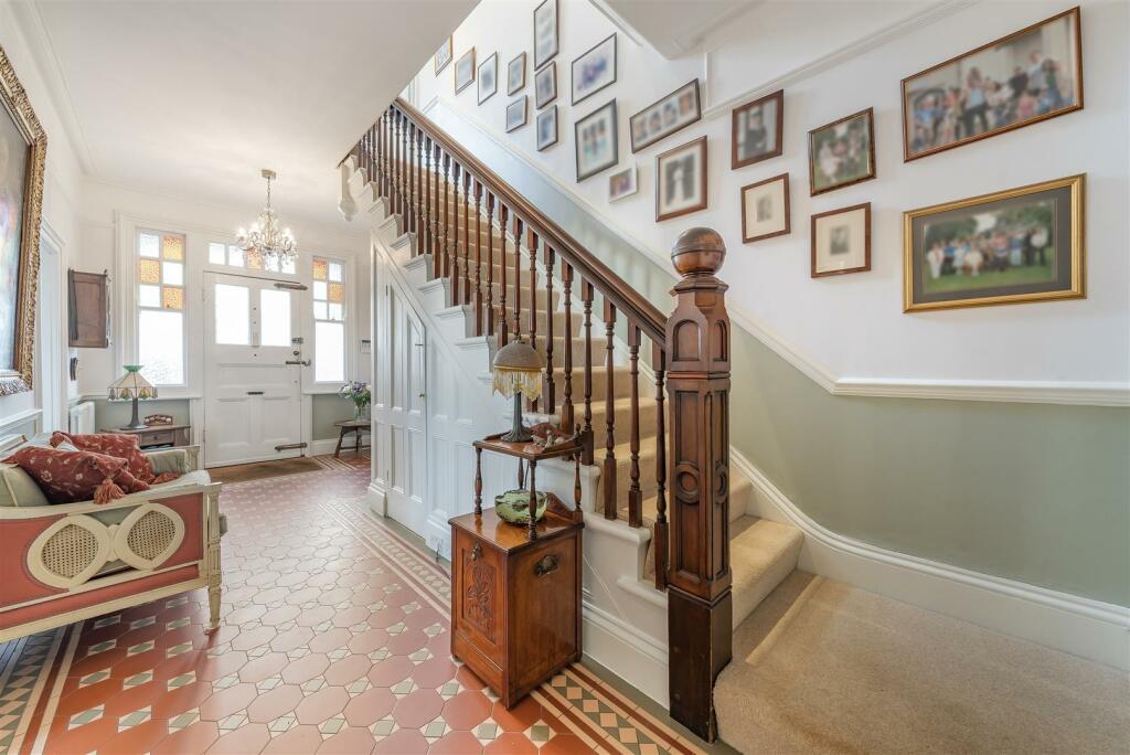 Additional image 13 of How Lane, Chipstead