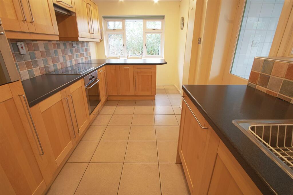 Additional image 5 of Graham Close, Billericay