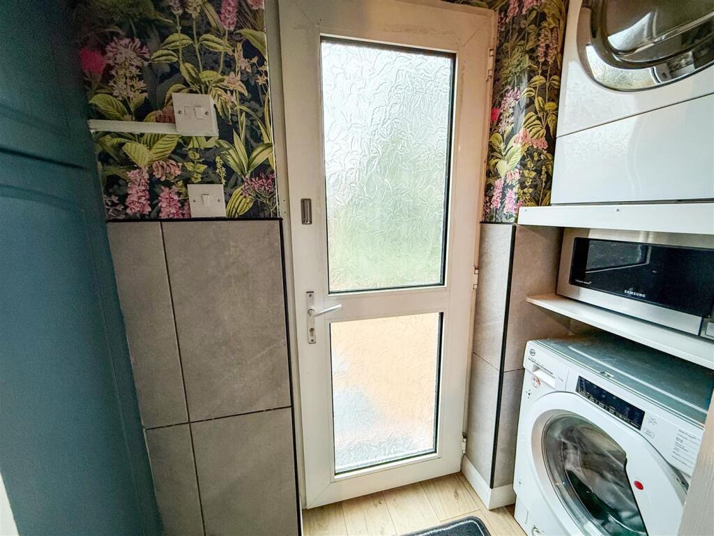 Additional image 12 of Cherry Tree Avenue, Clacton-On-Sea, Essex