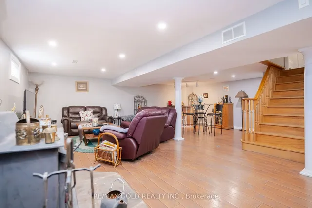 Additional image 27 of 15 Castlemore Dr