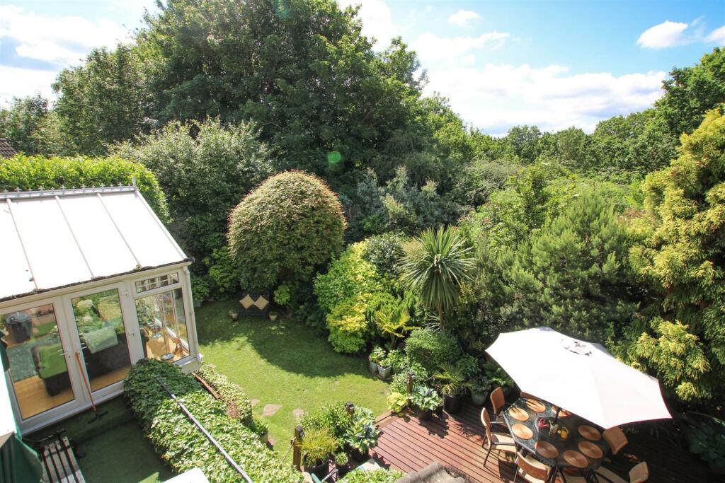 Additional image 4 of Highland Grove, Billericay