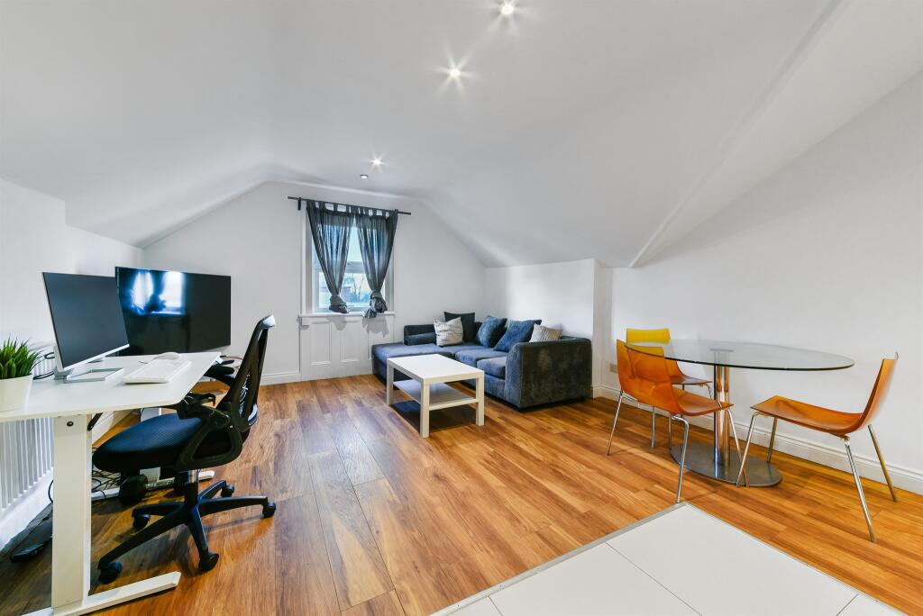 Birdhurst Rise, South Croydon