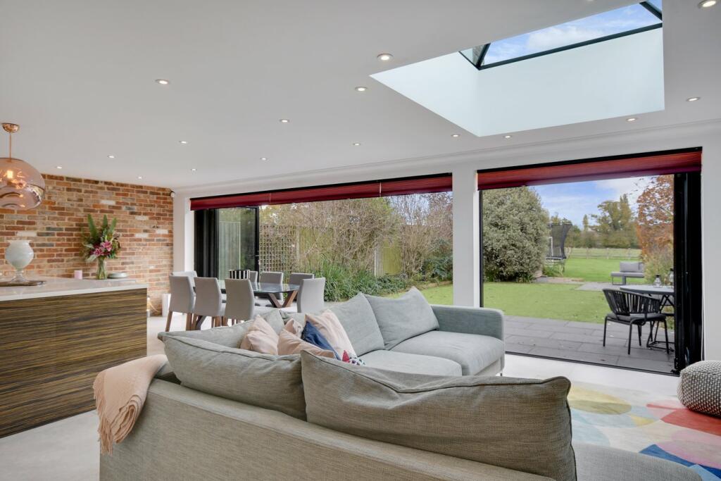 Additional image 11 of The Vale, Stock, CM4