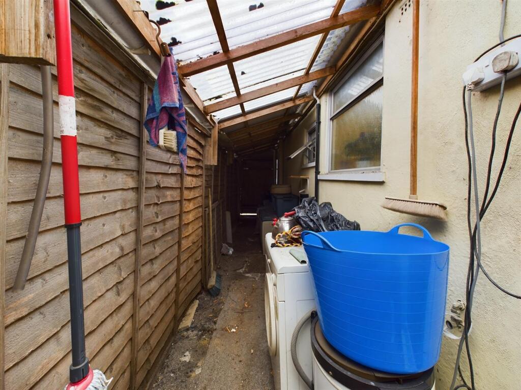 Additional image 17 of Homefield Road, Coulsdon