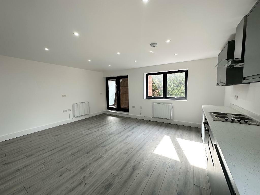 Additional image 5 of Whyteleafe Hill, Whyteleafe, CR3 0AG