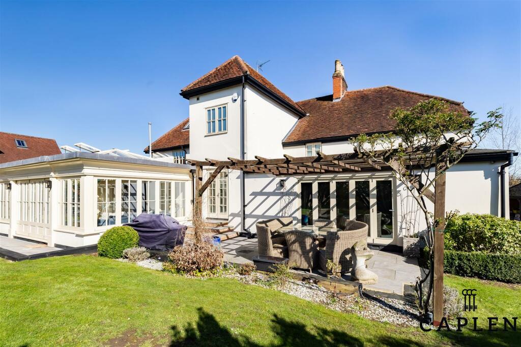 Additional image 38 of Fiddlers Hamlet