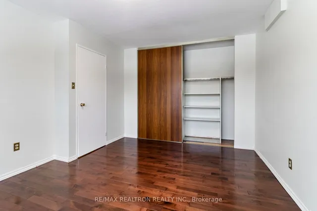 Additional image 37 of 44 Chester Le Blvd Unit 6