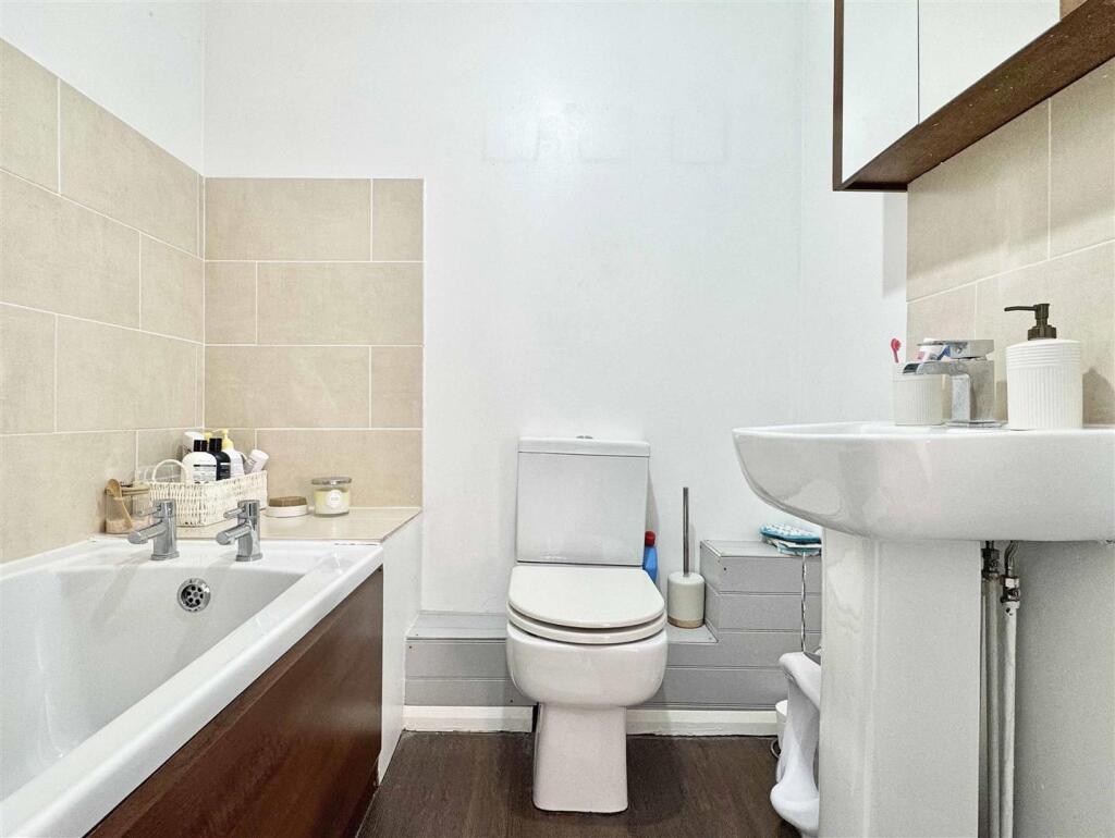 Additional image 21 of Dunoon Close, Braintree