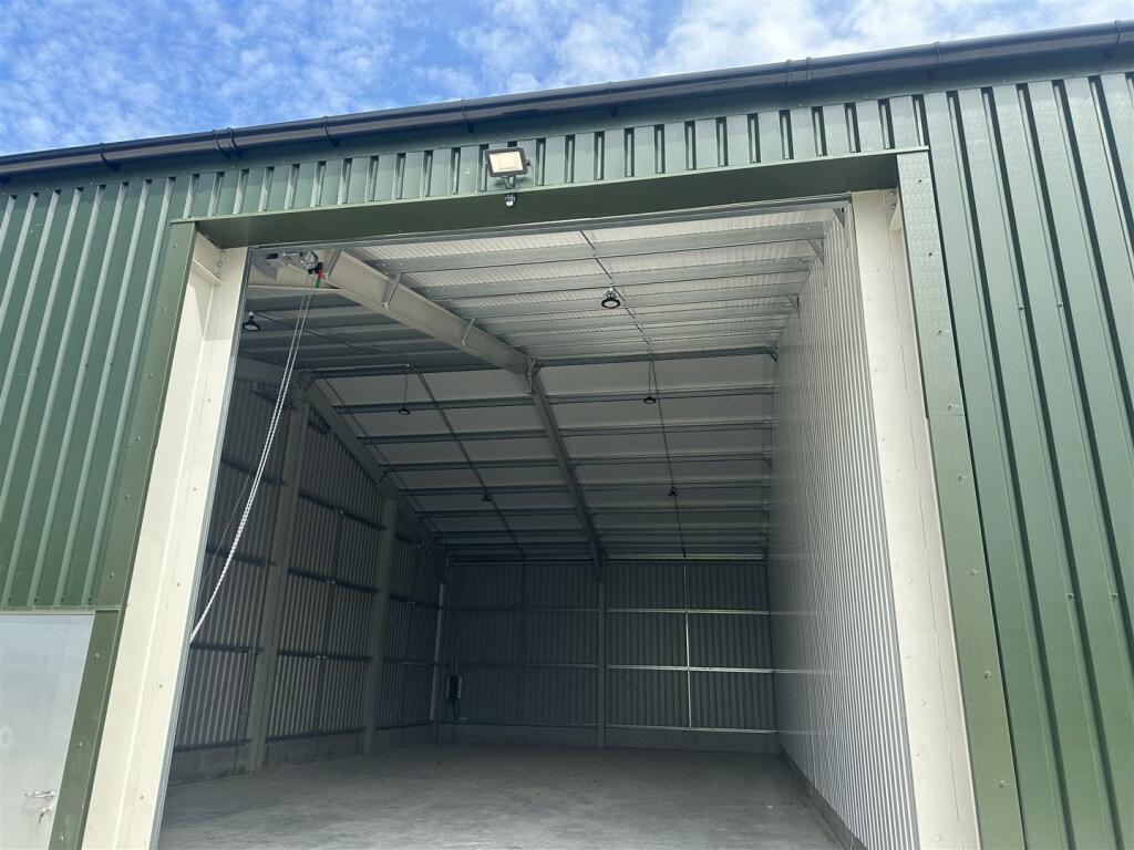 Additional image 5 of Braintree