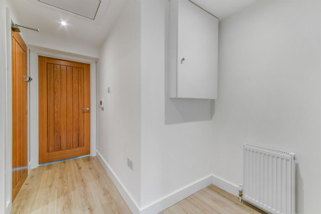 Additional image 6 of Kingswood Way, South Croydon