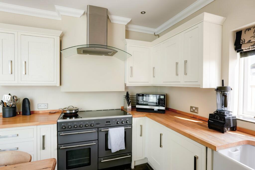 Additional image 9 of Seaview Avenue, West Mersea, Colchester, Essex, CO5