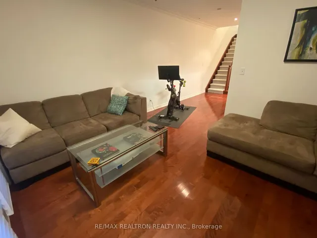 Additional image 14 of 645 Davenport Rd Unit 6