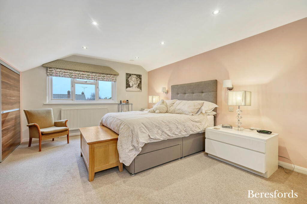 Additional image 18 of Runsell Close, Danbury, CM3