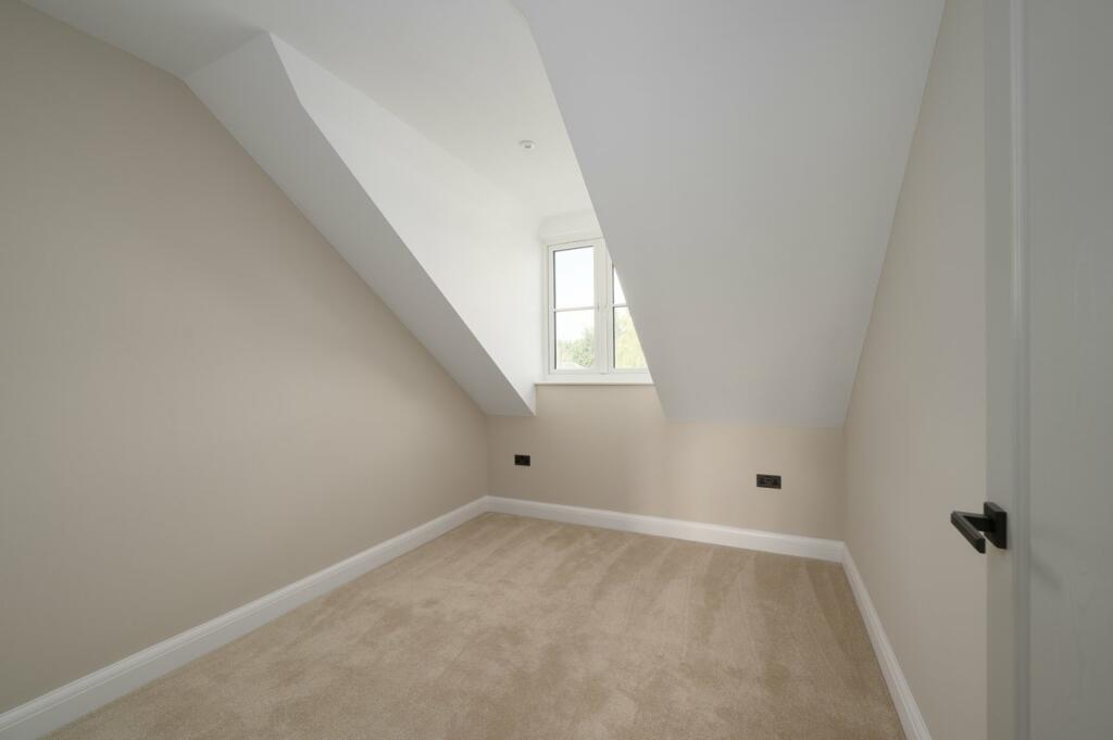 Additional image 13 of North Drive, Brentwood, CM13