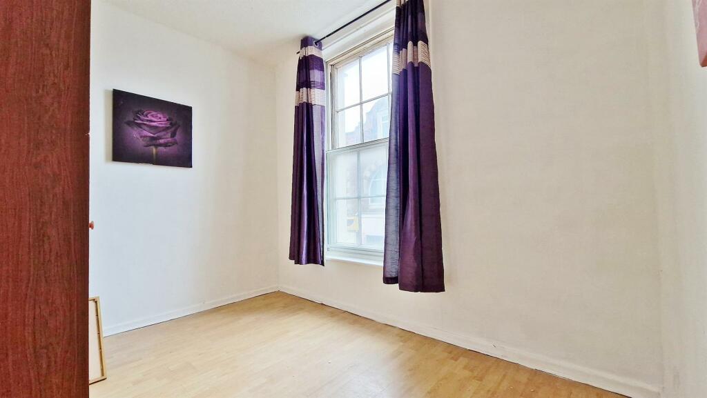 Additional image 5 of High Street, Walton On The Naze