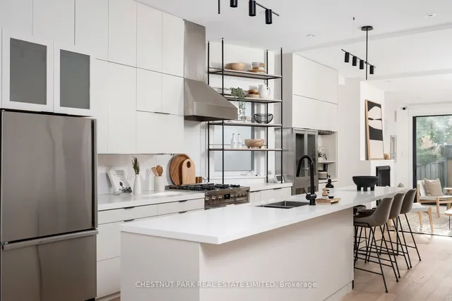 Additional image 7 of 14 Wellesley Ave