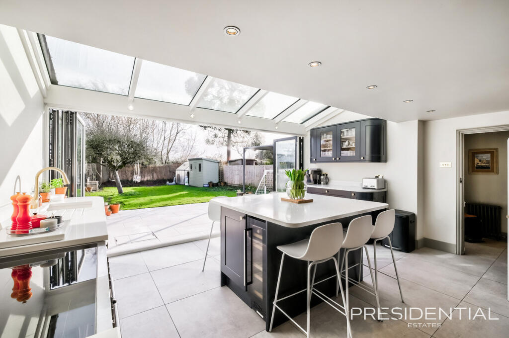 Additional image 2 of Ivy Cottage, Epping Green, CM16