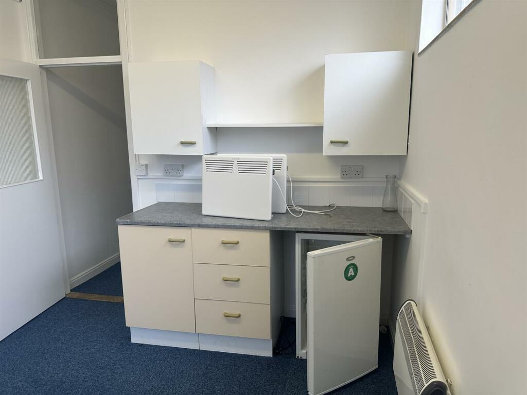 Additional image 11 of 16/16A Bank Street, Braintree