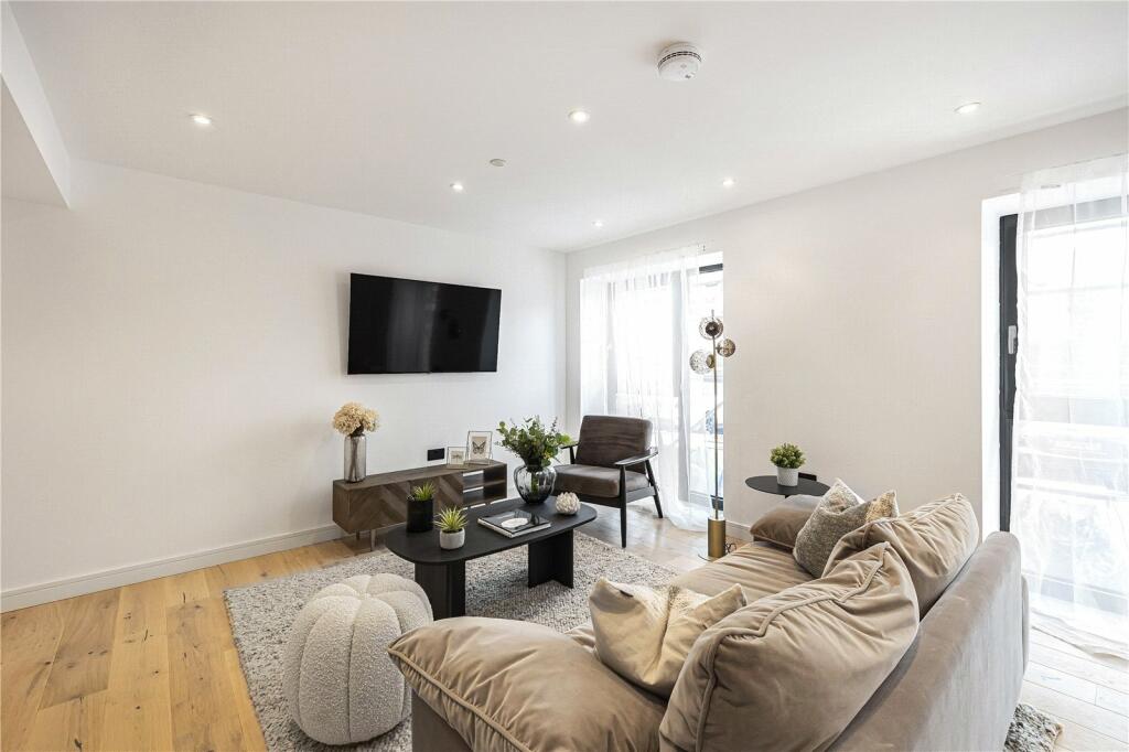 Additional image 7 of Fairfield Road, Brentwood, Essex, CM14