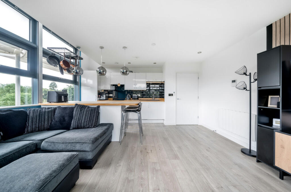 Additional image 11 of Edinburgh Gate, Harlow, Essex, CM20