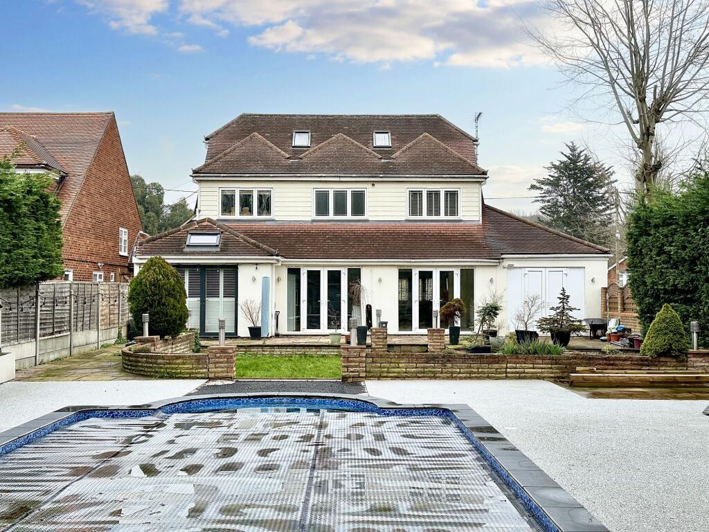 Additional image 2 of Oak Avenue, Crays Hill, CM11