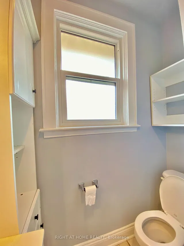 Additional image 16 of 1196 Avenue Rd