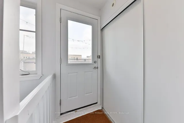 Additional image 20 of 50 East Liberty St Unit 1127