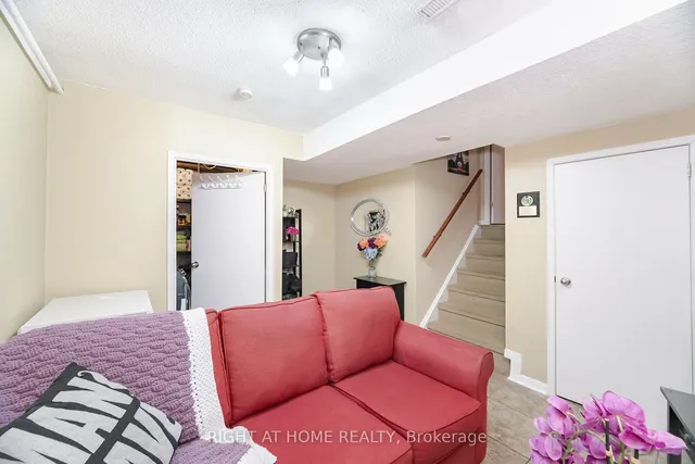 Additional image 30 of 71 Collins Cres