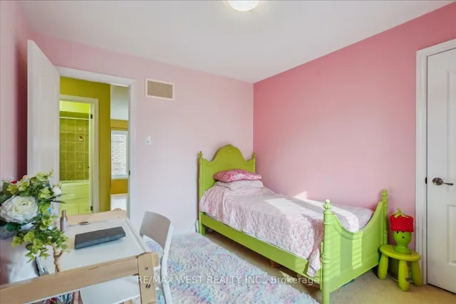 Additional image 11 of 55 Scotchmere Cres