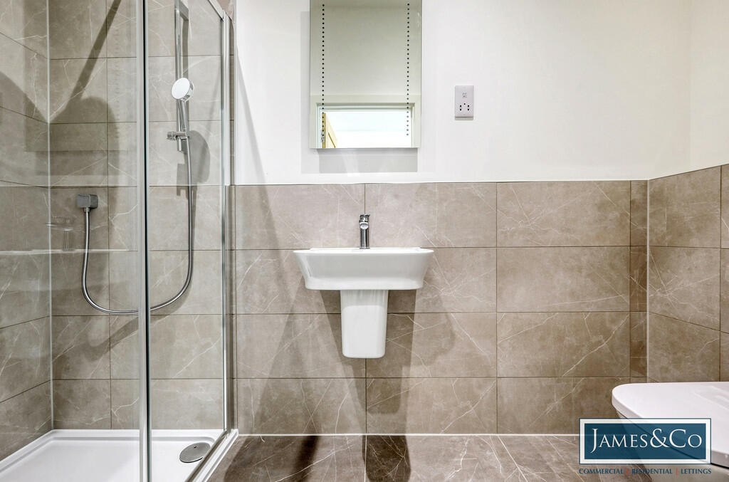 Additional image 16 of Clapton Hall Lane, Dunmow