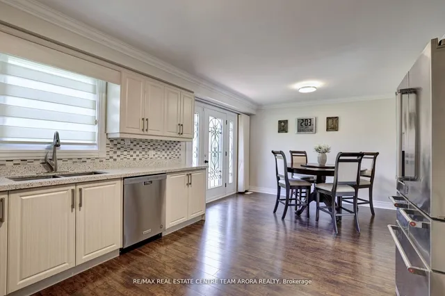 Additional image 14 of 14 Huttonville Dr