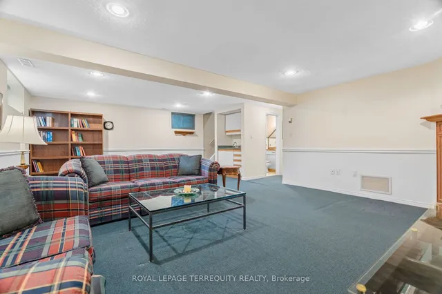 Additional image 19 of 63 Packard Blvd