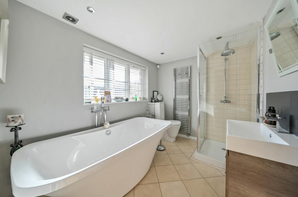 Additional image 17 of Pynchon Paddocks, Little Hallingbury, Bishop's Stortford, Essex, CM22