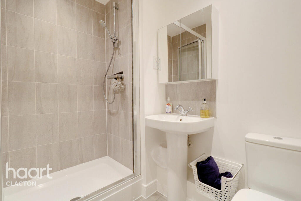 Additional image 12 of Skippers Way, Walton On The Naze