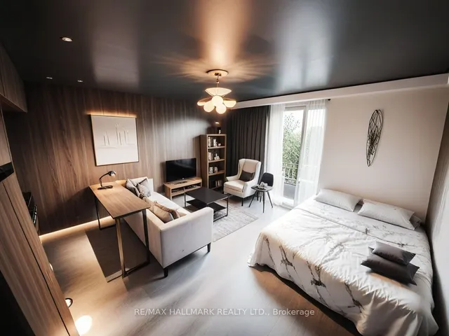 21 Thelma Ave Unit 103