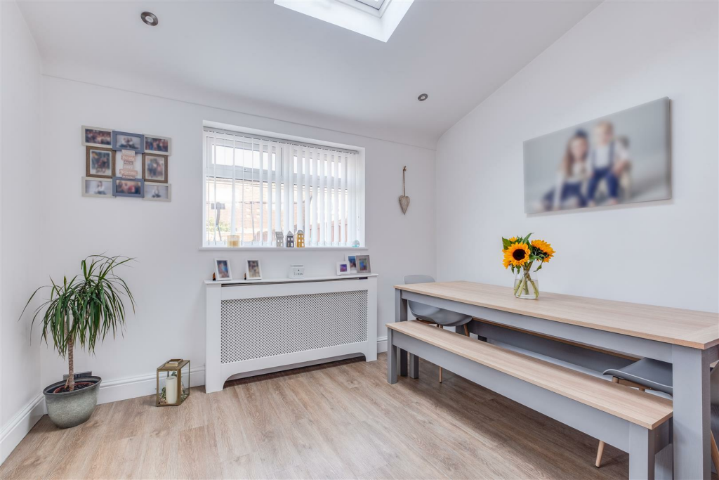 Additional image 9 of Raeburn Avenue, Little Neston, Neston